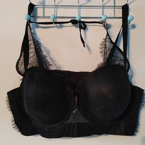 Black Bra Ashley Graham